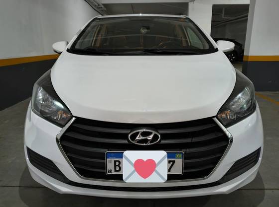 HYUNDAI HB20 1.0 COMFORT 12V FLEX 4P MANUAL HYUNDAI HB20 1.0 COMFORT 12V FLEX 4P MANUAL